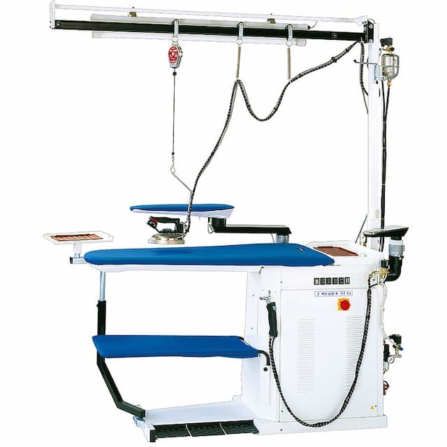 Гладильный стол Ghidini Vapor